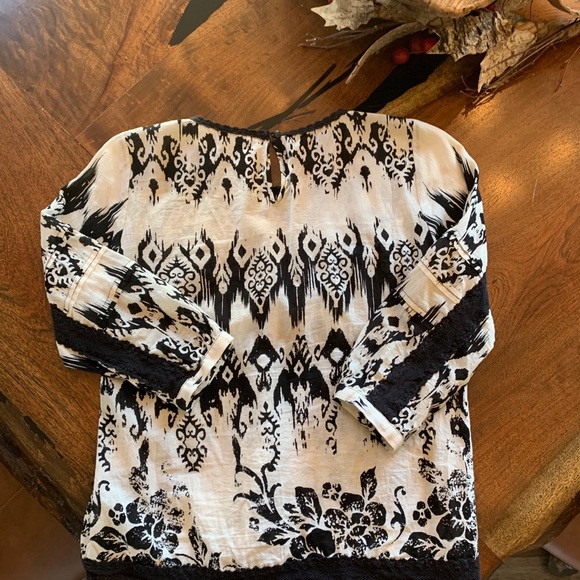 CAbi Black & Cream Lace & Floral Blouse - Picture 6 of 10